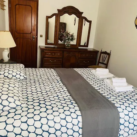 Swordfish House * 佩尼契