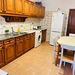 Swordfish House Апартаменты